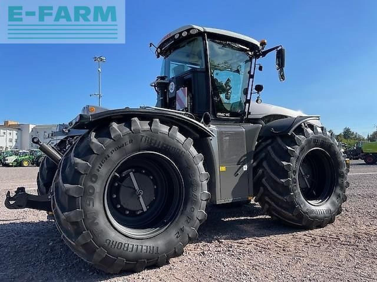 CLAAS xerion 4000 trac vc TRAC VC - Traktör: fotoğraf 4 CLAAS xerion 4000 trac vc TRAC VC - Traktör: fotoğraf 4