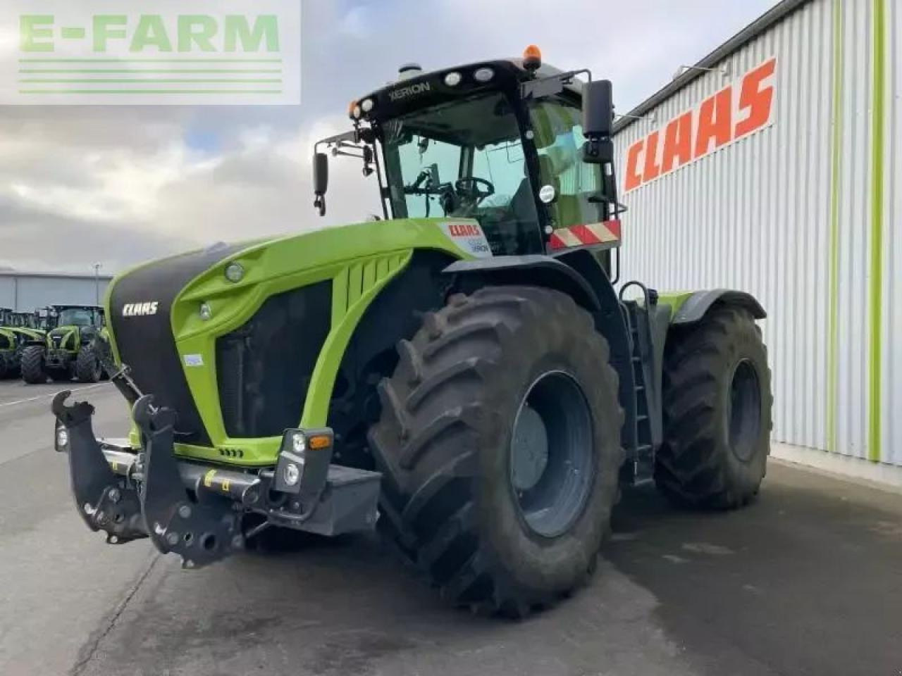 CLAAS xerion 4200 trac vc TRAC VC - Traktör: fotoğraf 1 CLAAS xerion 4200 trac vc TRAC VC - Traktör: fotoğraf 1
