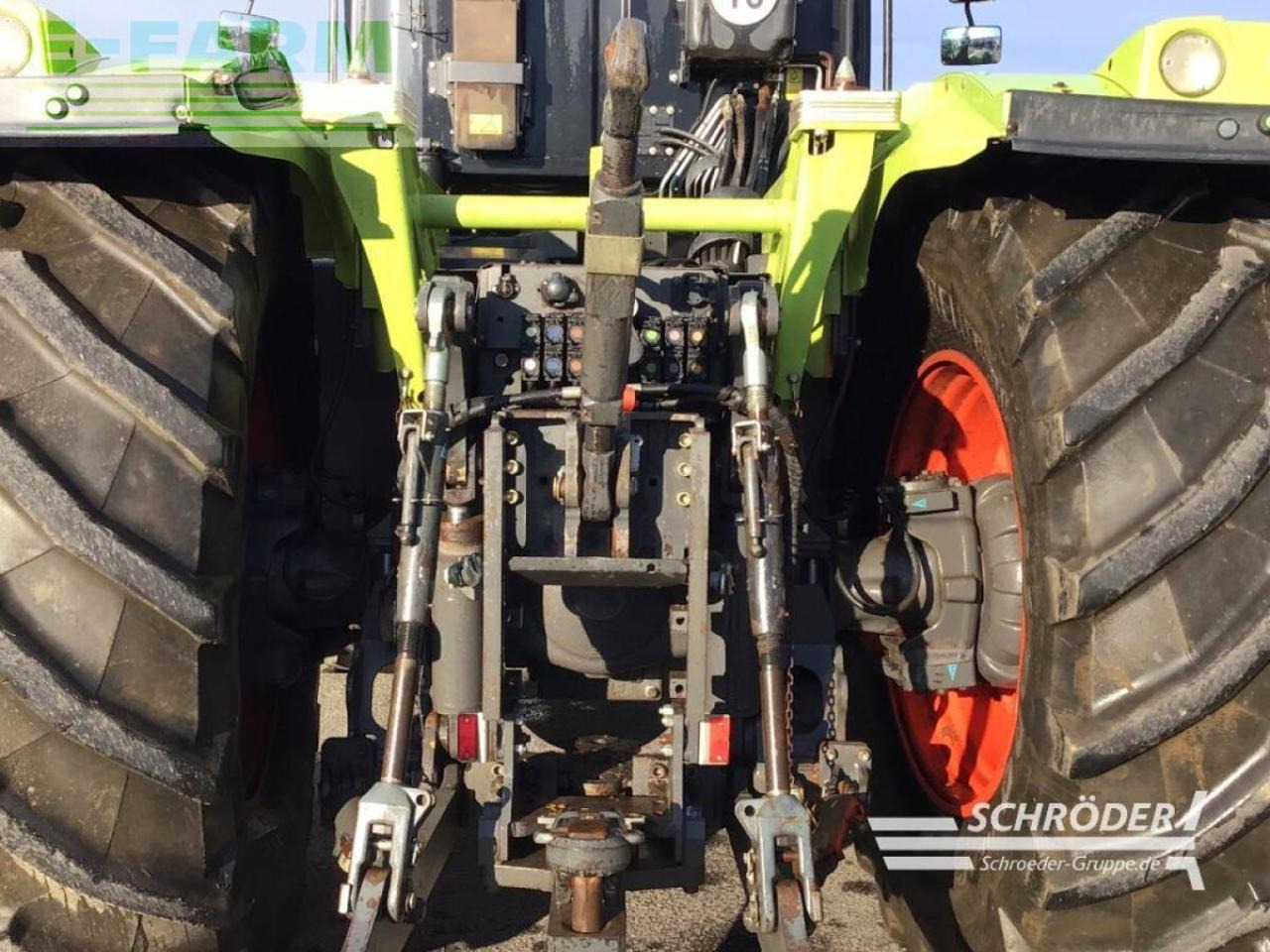 CLAAS xerion 4500 - Traktör: fotoğraf 5 CLAAS xerion 4500 - Traktör: fotoğraf 5