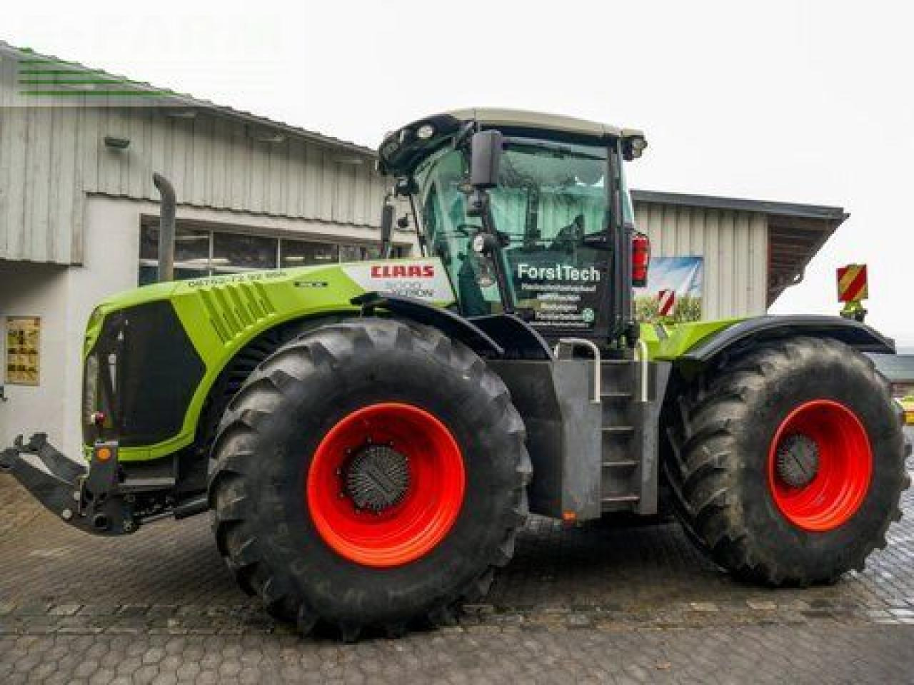 CLAAS xerion 4500 trac vc TRAC VC - Traktör: fotoğraf 1 CLAAS xerion 4500 trac vc TRAC VC - Traktör: fotoğraf 1