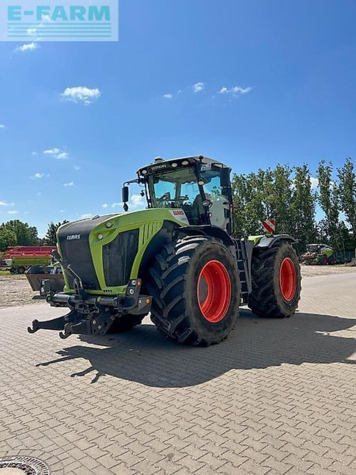 CLAAS xerion 4500 trac vc TRAC VC - Traktör: fotoğraf 1 CLAAS xerion 4500 trac vc TRAC VC - Traktör: fotoğraf 1