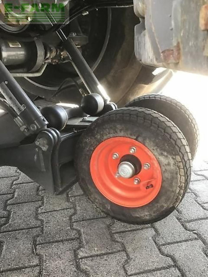 Traktör CLAAS xerion 5000 trac vc TRAC VC: fotoğraf 16 Traktör CLAAS xerion 5000 trac vc TRAC VC: fotoğraf 16