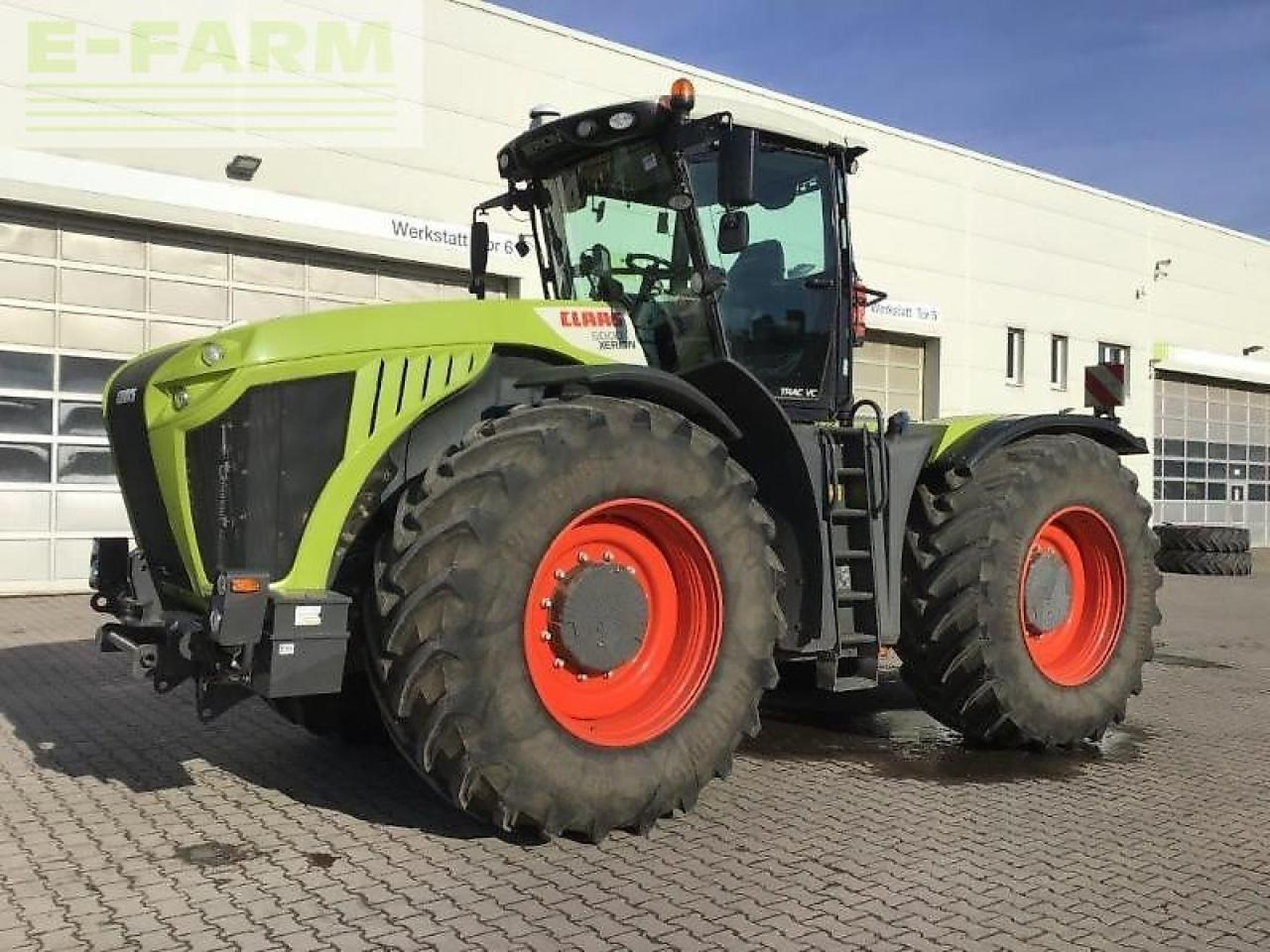 CLAAS xerion 5000 trac vc TRAC VC - Traktör: fotoğraf 1 CLAAS xerion 5000 trac vc TRAC VC - Traktör: fotoğraf 1