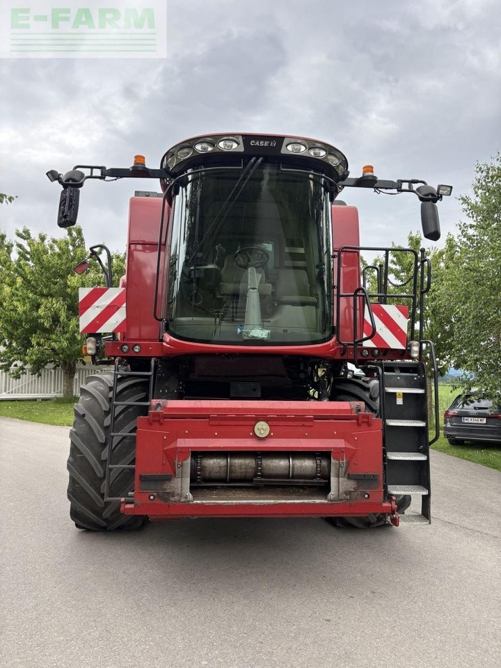 Case-IH axial-flow 6140 - Biçerdöver: fotoğraf 1 Case-IH axial-flow 6140 - Biçerdöver: fotoğraf 1