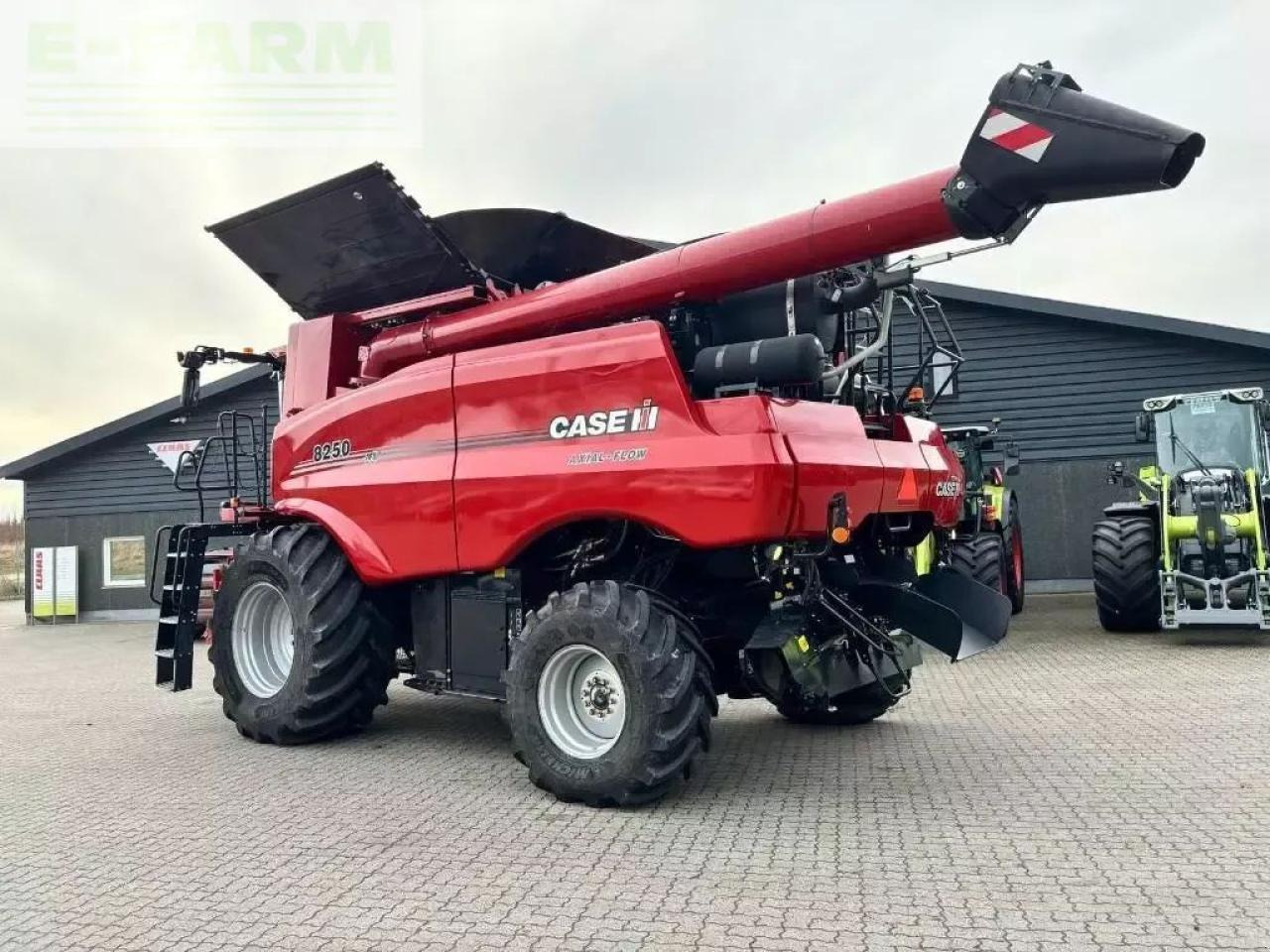 Case-IH axial flow 8250 - Biçerdöver: fotoğraf 4 Case-IH axial flow 8250 - Biçerdöver: fotoğraf 4
