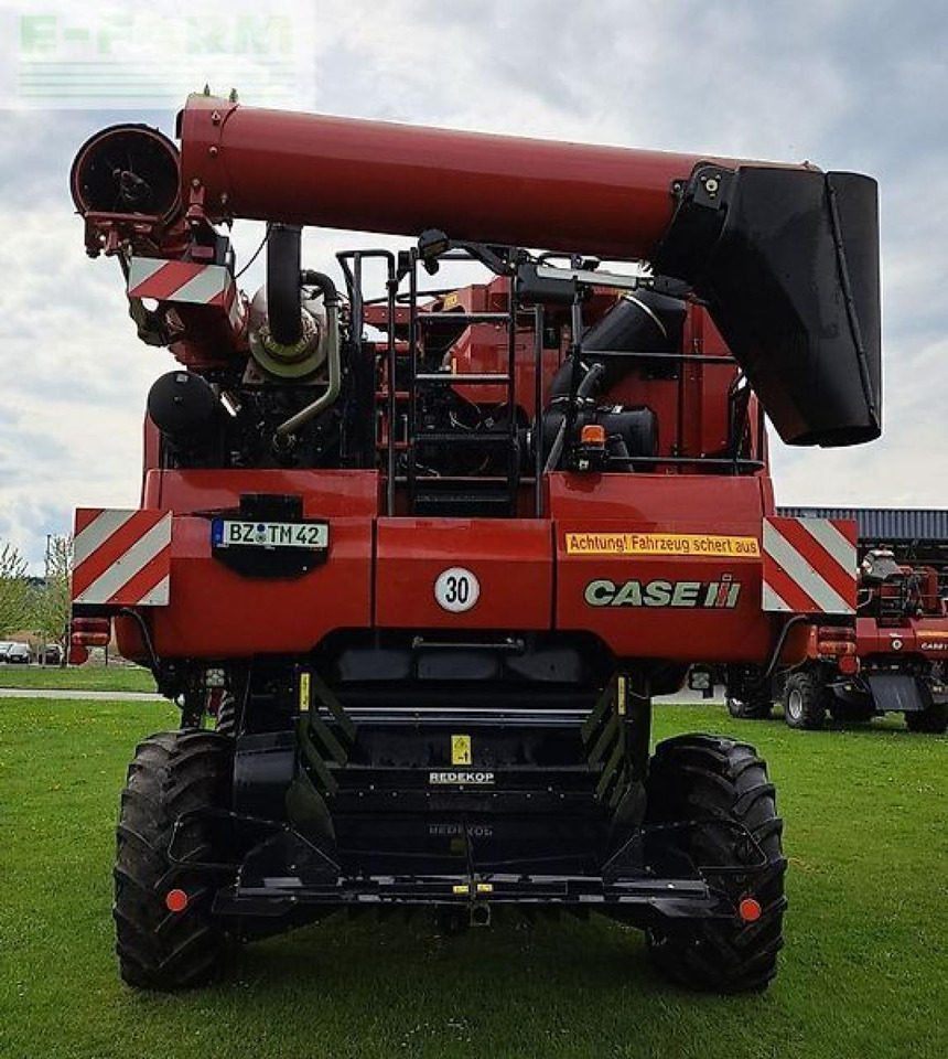Case-IH axial flow 8250 sts - Biçerdöver: fotoğraf 4 Case-IH axial flow 8250 sts - Biçerdöver: fotoğraf 4
