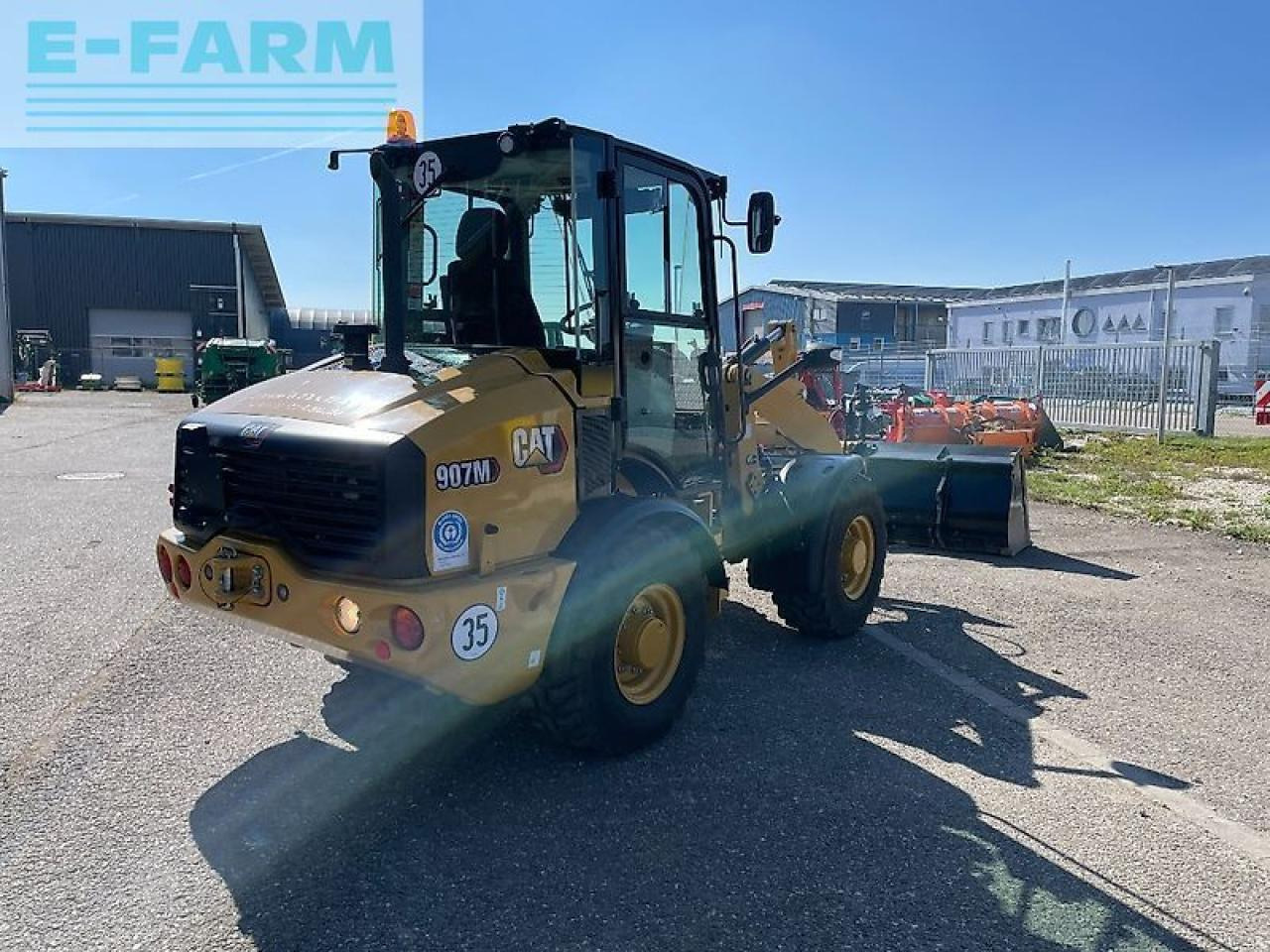 Caterpillar 907m - Mini ekskavatör: fotoğraf 4 Caterpillar 907m - Mini ekskavatör: fotoğraf 4