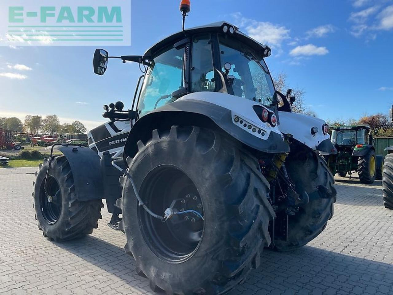 Deutz-Fahr 6215 agrotron ttv TTV - Traktör: fotoğraf 3 Deutz-Fahr 6215 agrotron ttv TTV - Traktör: fotoğraf 3
