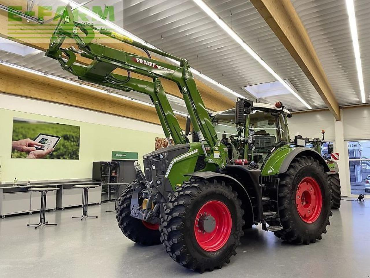 Fendt 724 gen7 profi +, gw 06/27 - Traktör: fotoğraf 5 Fendt 724 gen7 profi +, gw 06/27 - Traktör: fotoğraf 5