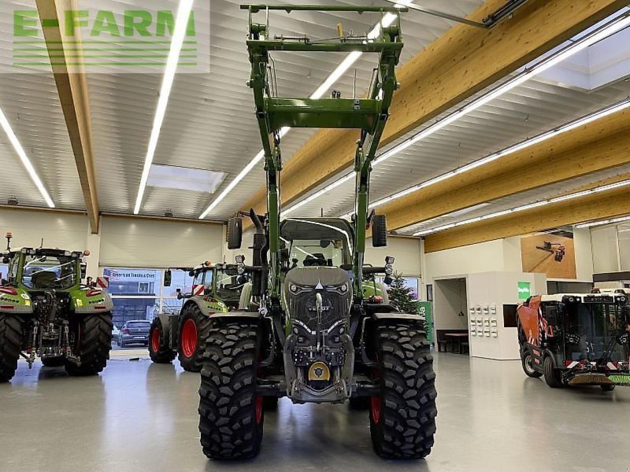 Fendt 724 gen7 profi +, gw 06/27 - Traktör: fotoğraf 3 Fendt 724 gen7 profi +, gw 06/27 - Traktör: fotoğraf 3