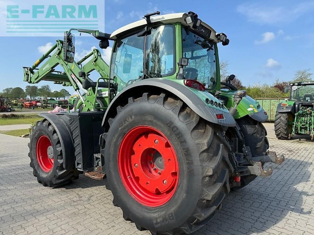 Fendt 724 vario - Traktör: fotoğraf 3 Fendt 724 vario - Traktör: fotoğraf 3