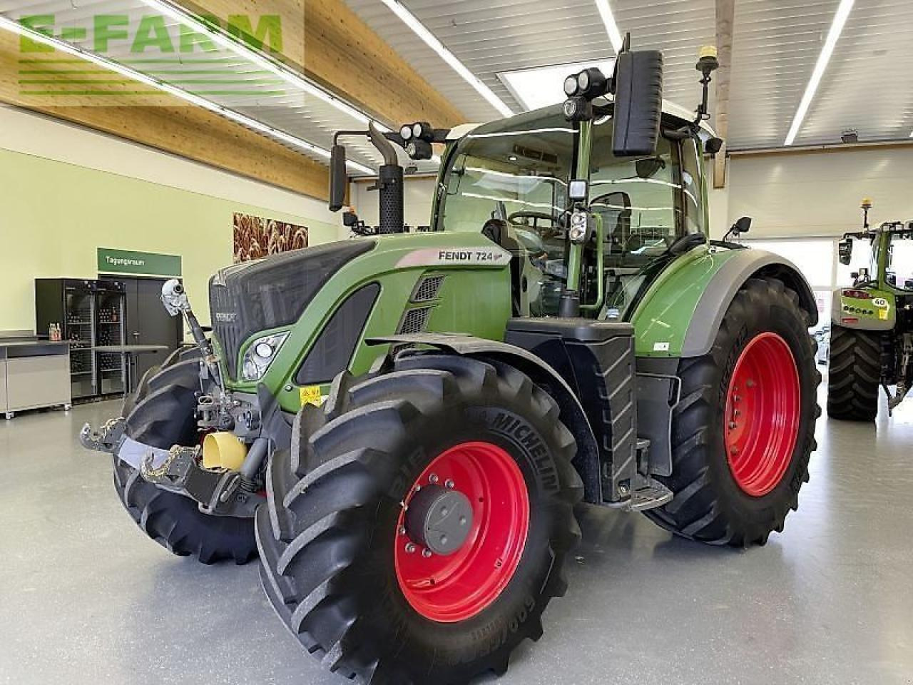 Fendt 724 vario s4 profi plus - Traktör: fotoğraf 1 Fendt 724 vario s4 profi plus - Traktör: fotoğraf 1