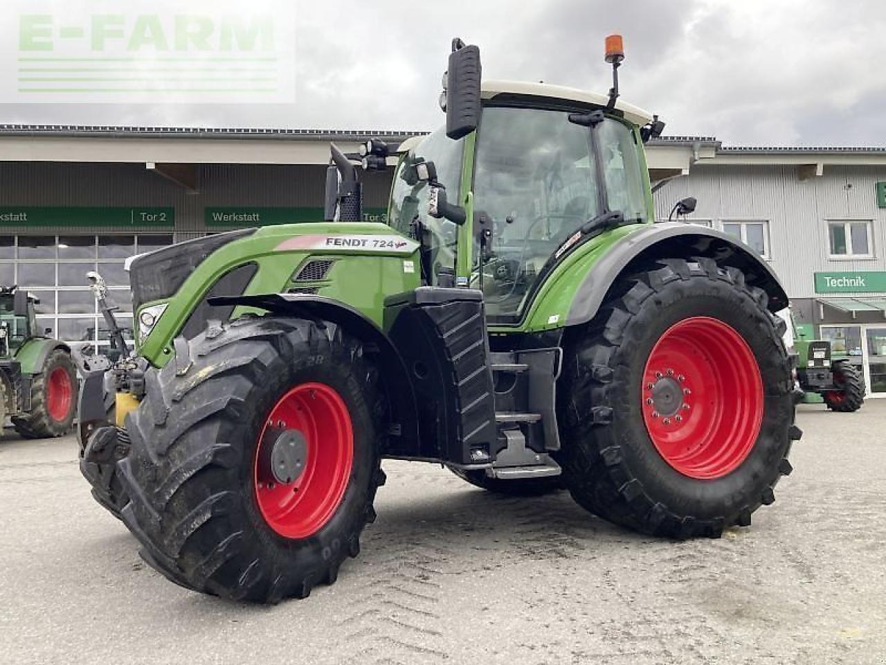 Fendt 724 vario s4 profi plus - Traktör: fotoğraf 1 Fendt 724 vario s4 profi plus - Traktör: fotoğraf 1