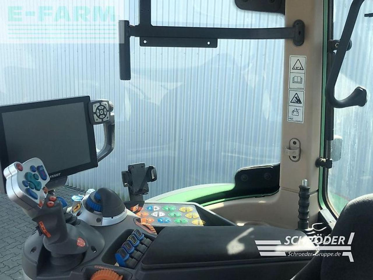 Fendt 724 vario s4 profi plus ProfiPlus - Traktör: fotoğraf 4 Fendt 724 vario s4 profi plus ProfiPlus - Traktör: fotoğraf 4