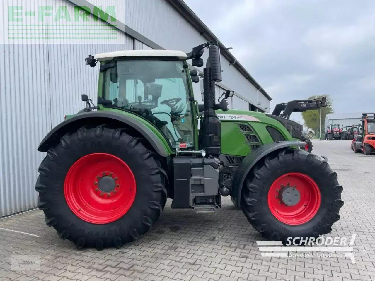 Fendt 724 vario s4 profi plus ProfiPlus - Traktör: fotoğraf 2 Fendt 724 vario s4 profi plus ProfiPlus - Traktör: fotoğraf 2
