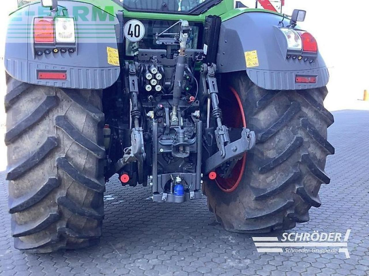 Fendt 824 vario s4 profi plus ProfiPlus - Traktör: fotoğraf 2 Fendt 824 vario s4 profi plus ProfiPlus - Traktör: fotoğraf 2