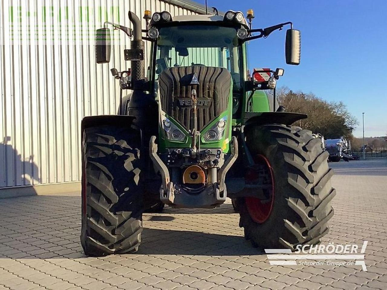 Fendt 824 vario s4 profi plus ProfiPlus - Traktör: fotoğraf 3 Fendt 824 vario s4 profi plus ProfiPlus - Traktör: fotoğraf 3