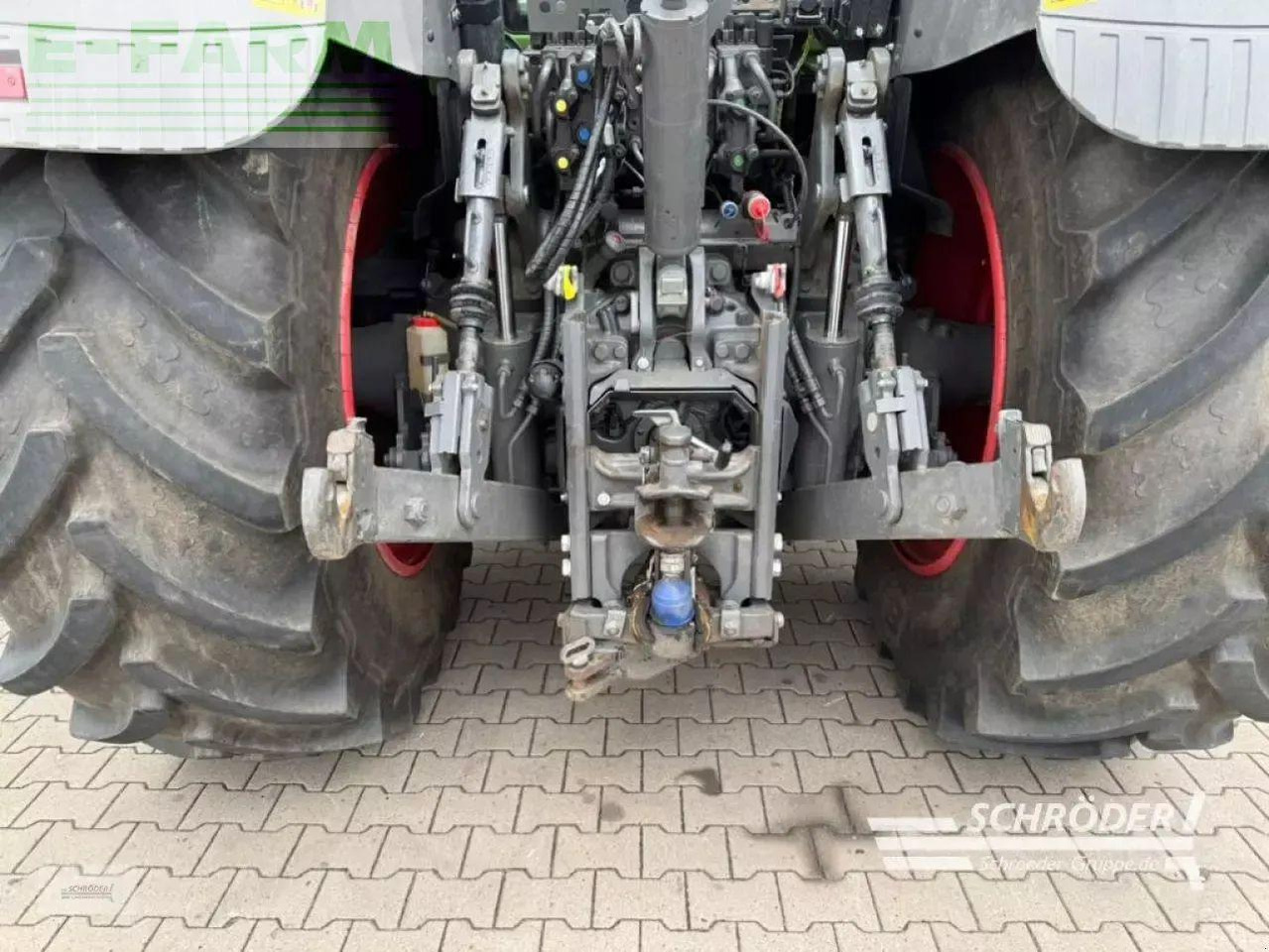 Fendt 824 vario s4 profi plus ProfiPlus - Traktör: fotoğraf 5 Fendt 824 vario s4 profi plus ProfiPlus - Traktör: fotoğraf 5