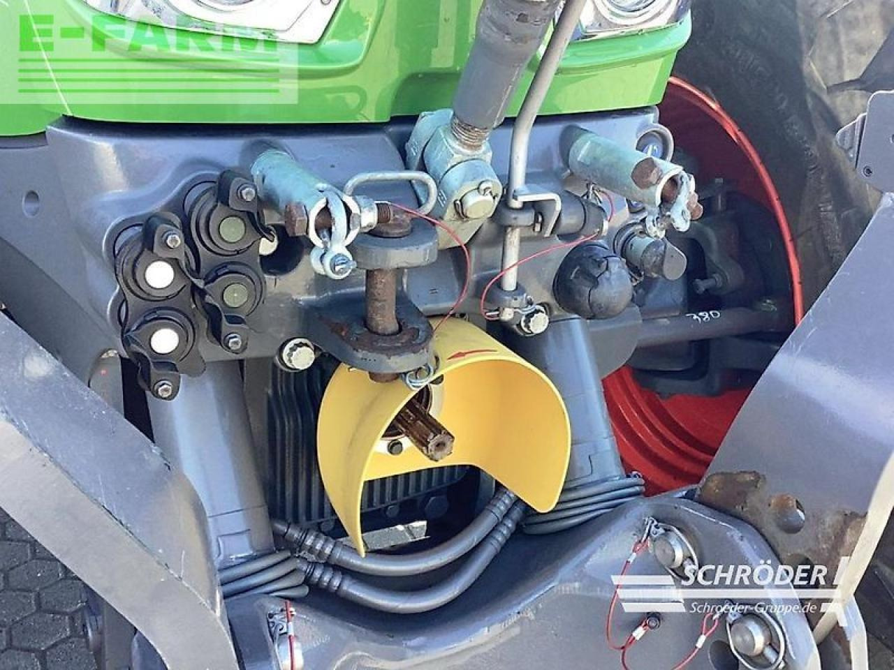 Fendt 824 vario s4 profi plus ProfiPlus - Traktör: fotoğraf 4 Fendt 824 vario s4 profi plus ProfiPlus - Traktör: fotoğraf 4