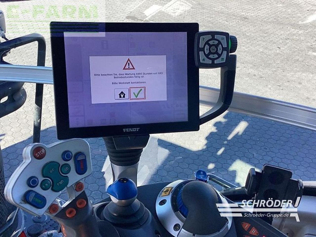 Fendt 824 vario s4 profi plus ProfiPlus - Traktör: fotoğraf 5 Fendt 824 vario s4 profi plus ProfiPlus - Traktör: fotoğraf 5