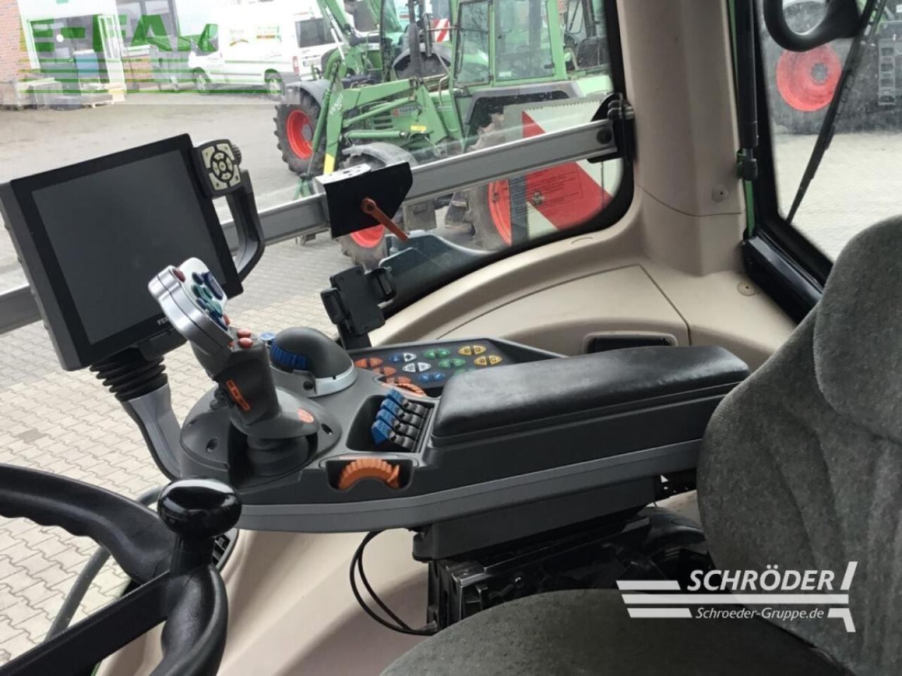 Fendt 828 s4 profi plus - Traktör: fotoğraf 5 Fendt 828 s4 profi plus - Traktör: fotoğraf 5