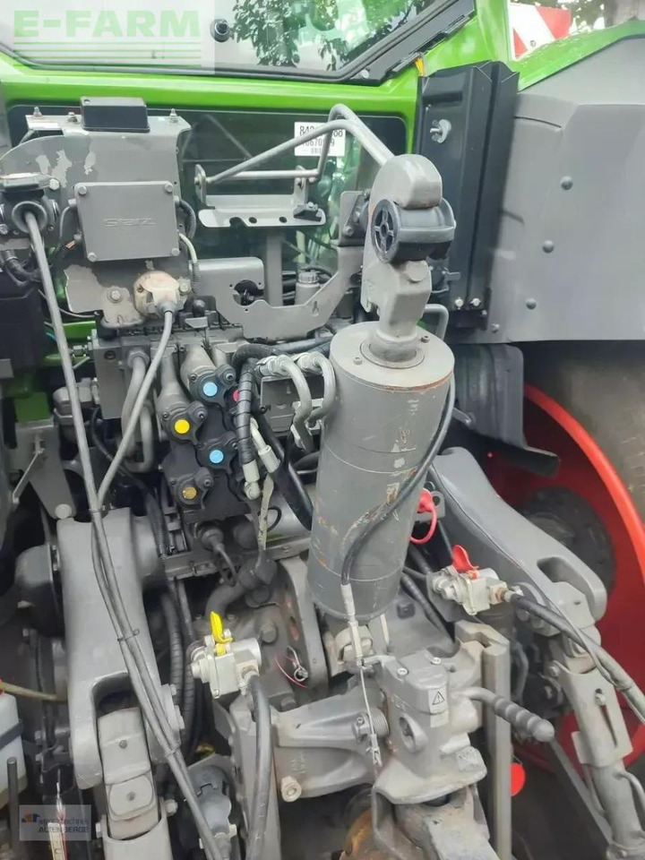 Fendt 828 vario profi Profi - Traktör: fotoğraf 4 Fendt 828 vario profi Profi - Traktör: fotoğraf 4