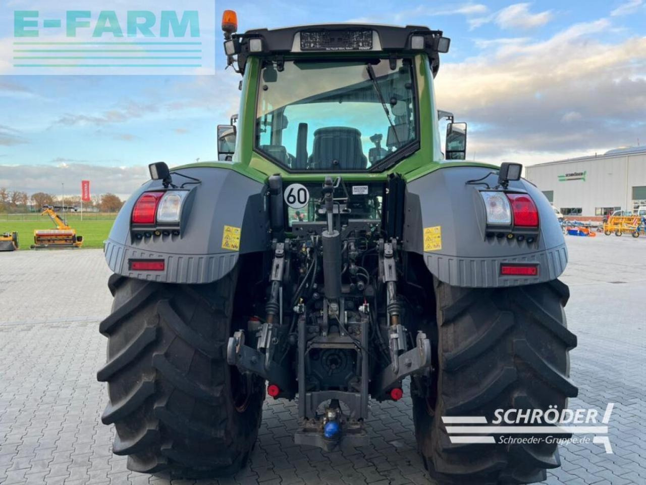 Fendt 828 vario s4 profi plus ProfiPlus - Traktör: fotoğraf 3 Fendt 828 vario s4 profi plus ProfiPlus - Traktör: fotoğraf 3