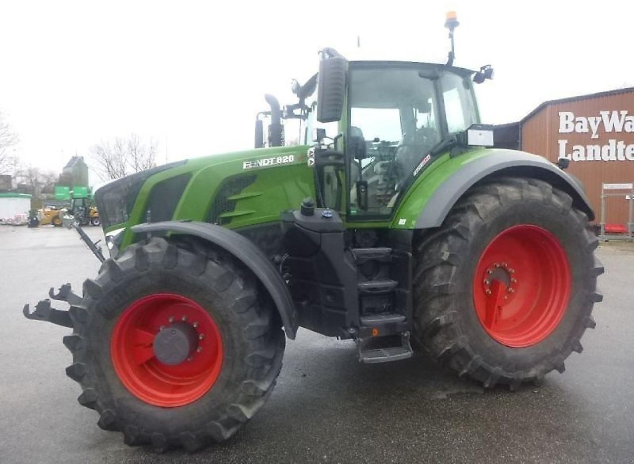 Fendt 828 vario s4 profi plus ProfiPlus - Traktör: fotoğraf 1 Fendt 828 vario s4 profi plus ProfiPlus - Traktör: fotoğraf 1