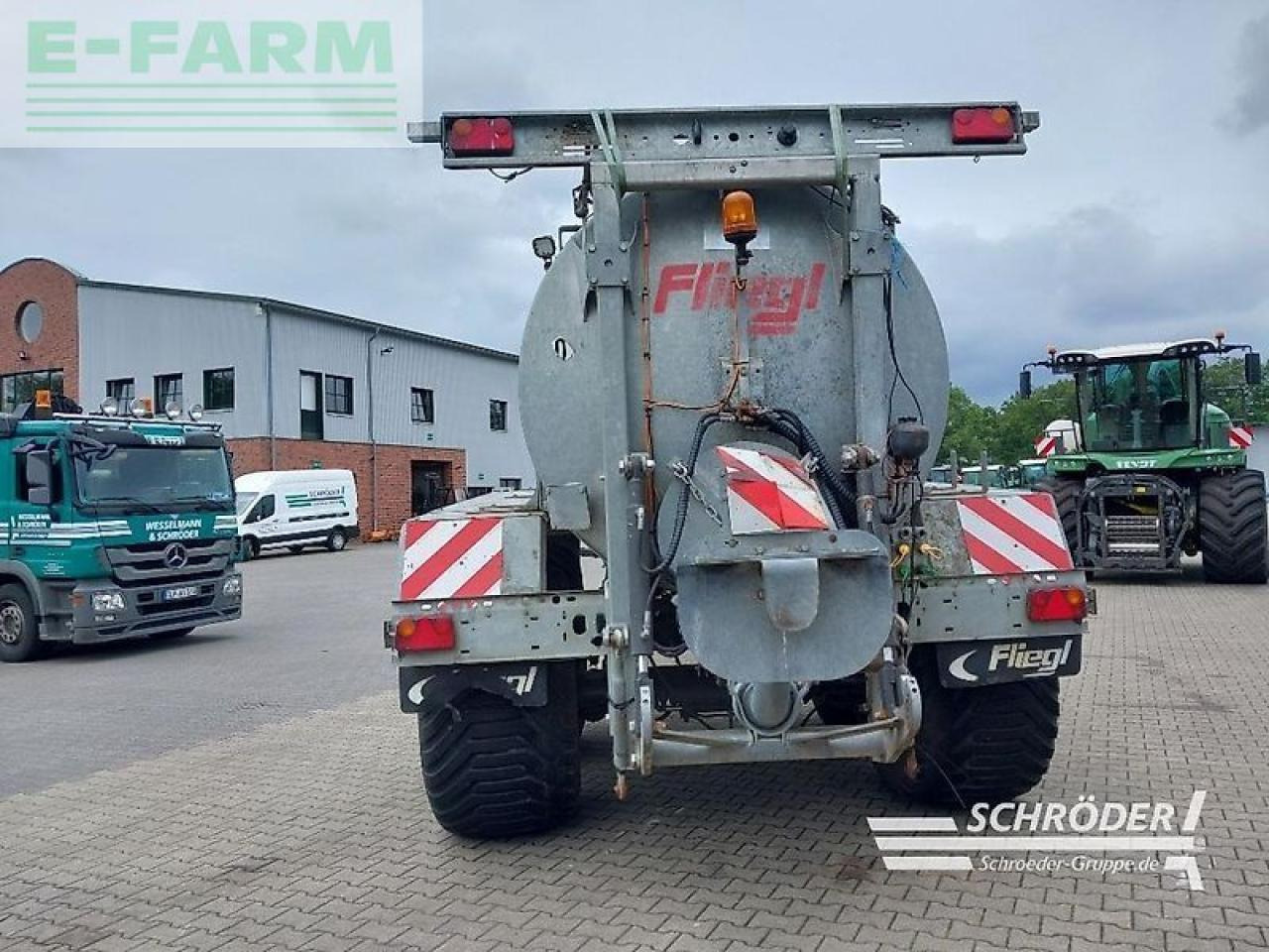 Fliegl 16000 l - Gübreleme makinesi: fotoğraf 4 Fliegl 16000 l - Gübreleme makinesi: fotoğraf 4