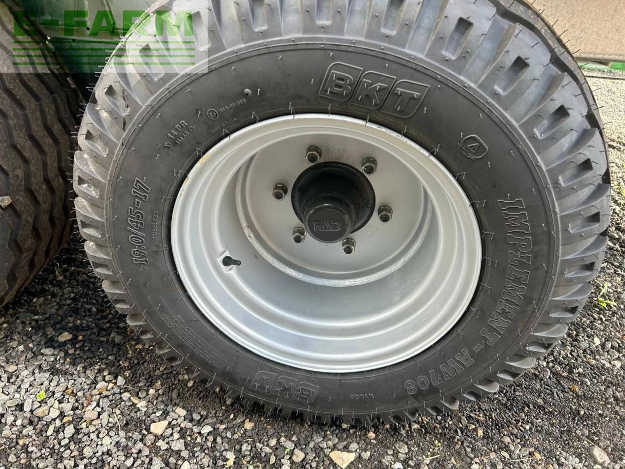 Fliegl tdk 100 vr fox - Damperli traktör römorku: fotoğraf 1 Fliegl tdk 100 vr fox - Damperli traktör römorku: fotoğraf 1