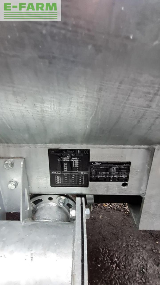 Fliegl vfm 6200 - Sıvı gübre tankeri: fotoğraf 4 Fliegl vfm 6200 - Sıvı gübre tankeri: fotoğraf 4