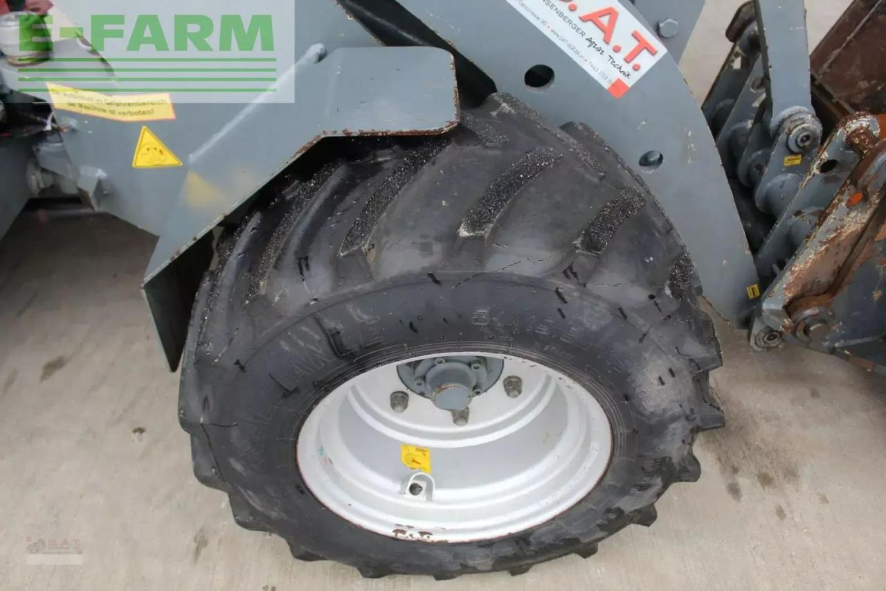 Giant hoflader d 335 t - Tekerlekli yükleyici: fotoğraf 2 Giant hoflader d 335 t - Tekerlekli yükleyici: fotoğraf 2