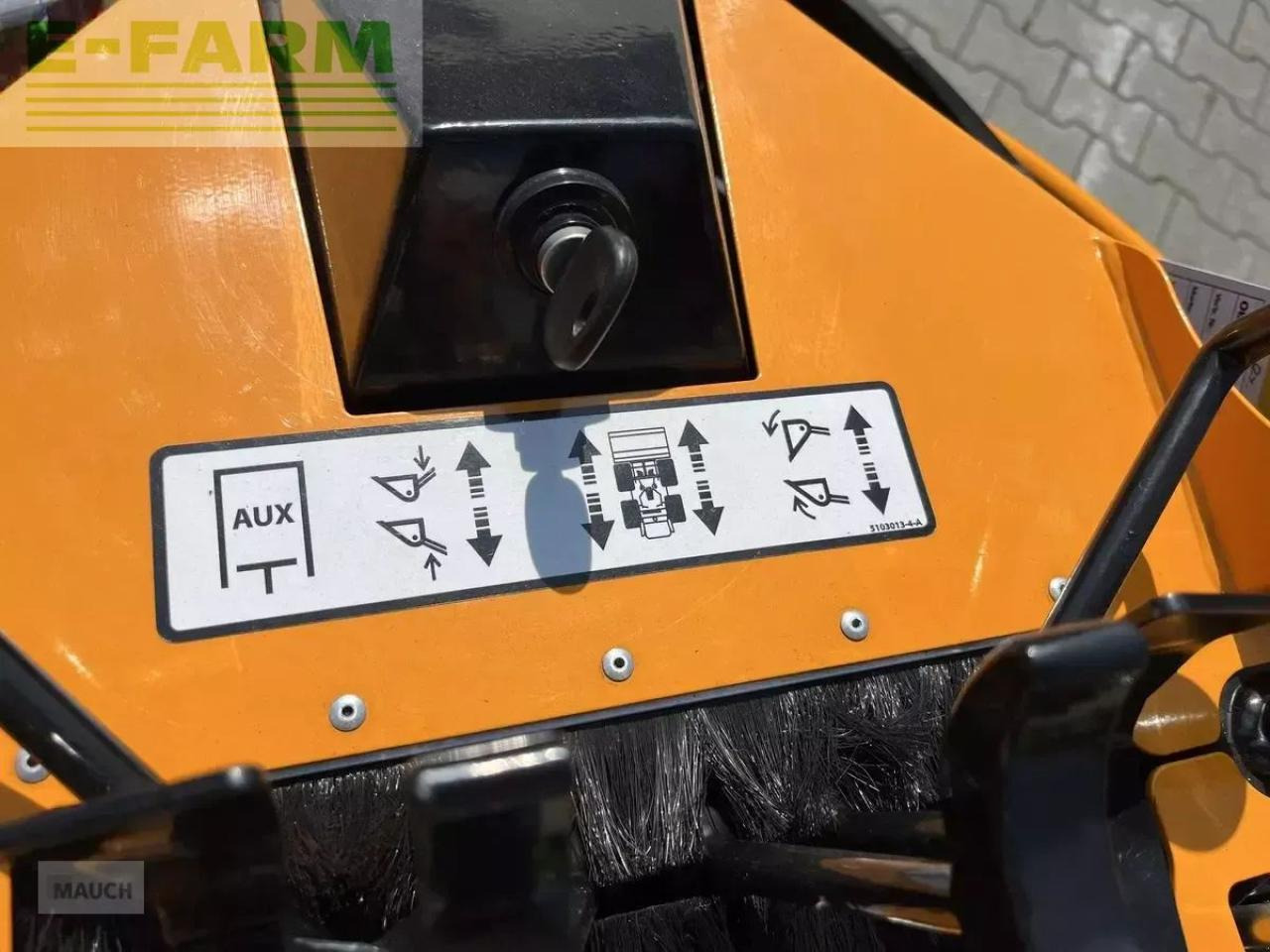 Giant sk 202d neuwertig inkl. schaufel & pg - Tekerlekli yükleyici: fotoğraf 2 Giant sk 202d neuwertig inkl. schaufel & pg - Tekerlekli yükleyici: fotoğraf 2