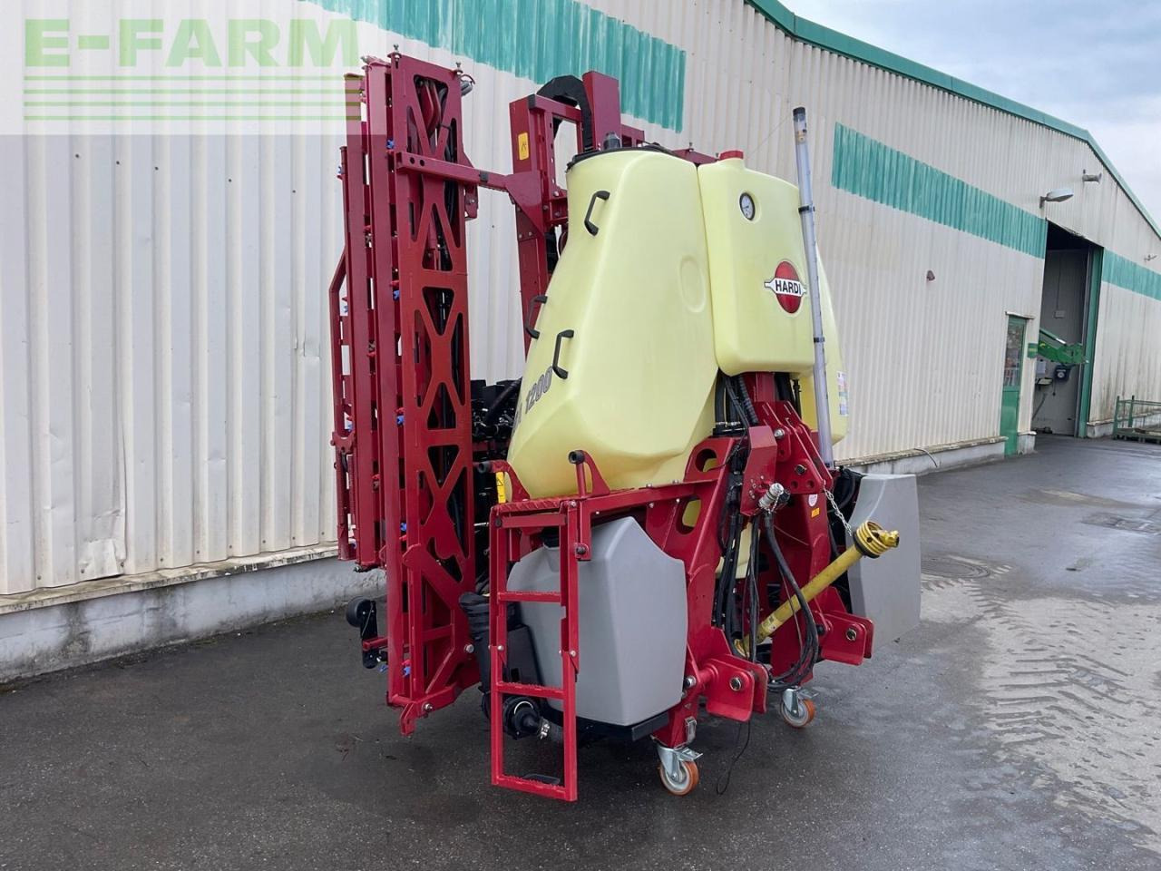 Hardi MEGA 1200 - Çekilir pülverizatör: fotoğraf 4 Hardi MEGA 1200 - Çekilir pülverizatör: fotoğraf 4