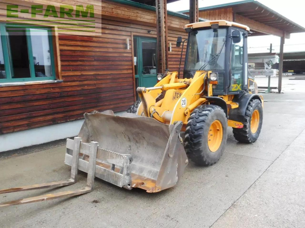 JCB 407 ( 5.400kg ) mit schaufel + gabel - Mini ekskavatör: fotoğraf 2 JCB 407 ( 5.400kg ) mit schaufel + gabel - Mini ekskavatör: fotoğraf 2