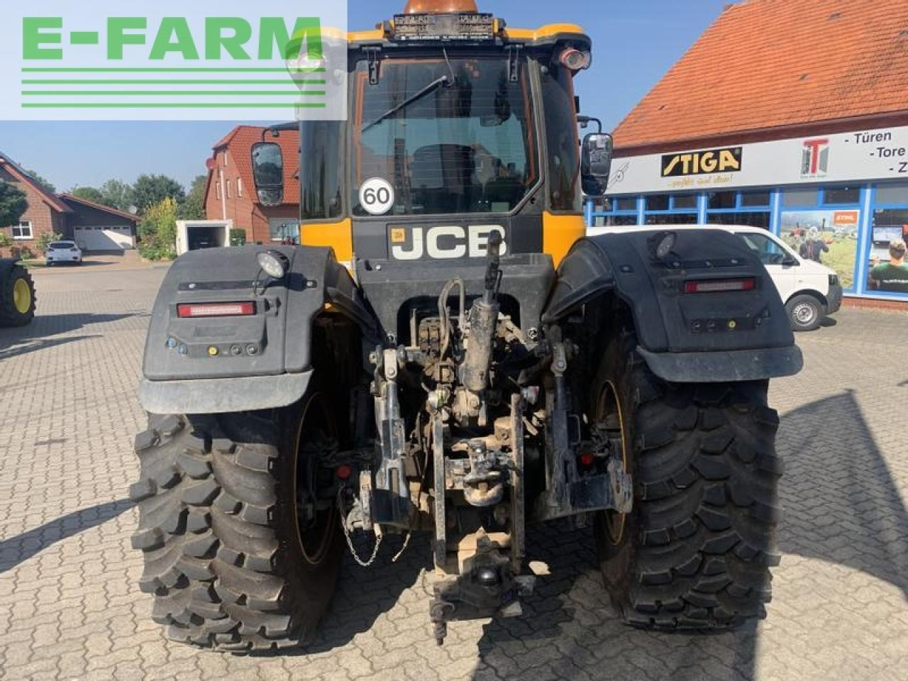 JCB 4220 fasttrac mit jd-autotrac vorbereitung + stoll - Traktör: fotoğraf 5 JCB 4220 fasttrac mit jd-autotrac vorbereitung + stoll - Traktör: fotoğraf 5