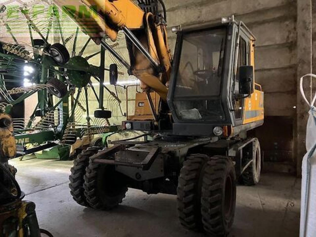 JCB js 130 w - Tekerlekli ekskavatör: fotoğraf 1 JCB js 130 w - Tekerlekli ekskavatör: fotoğraf 1