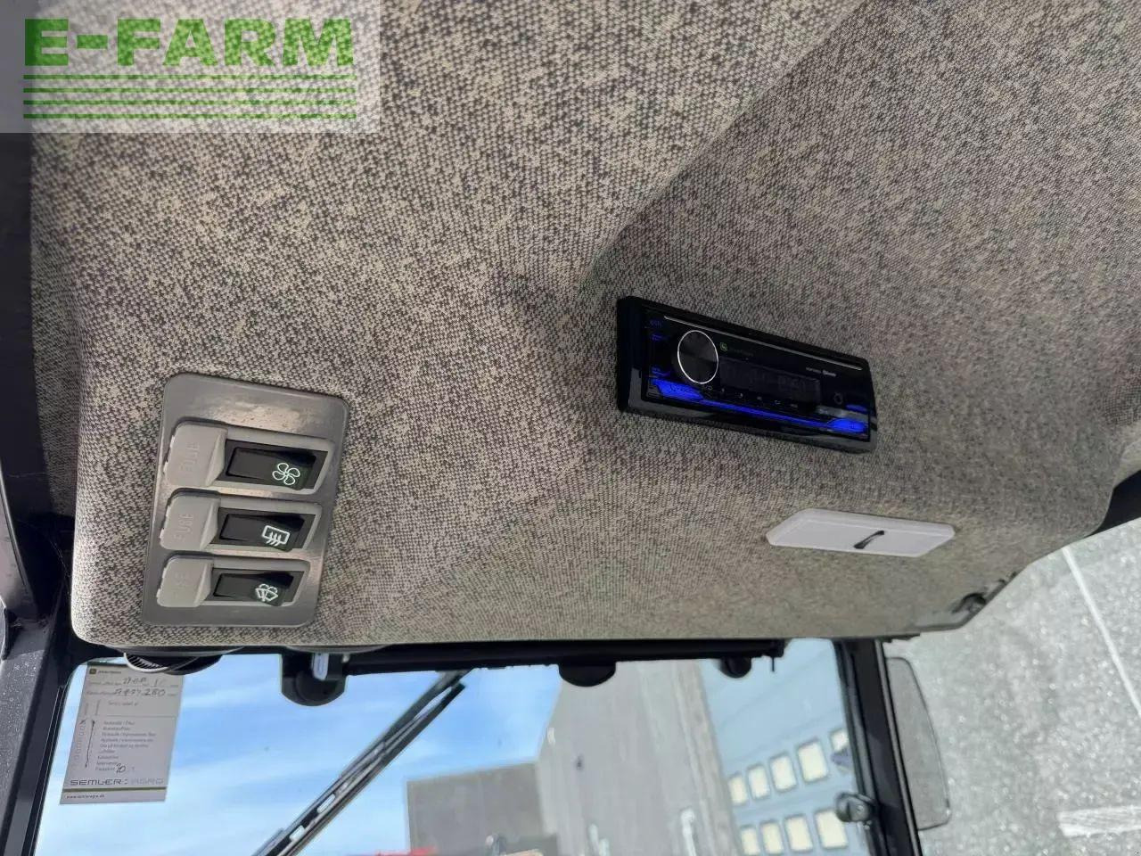 Traktör John Deere 2038r: fotoğraf 6