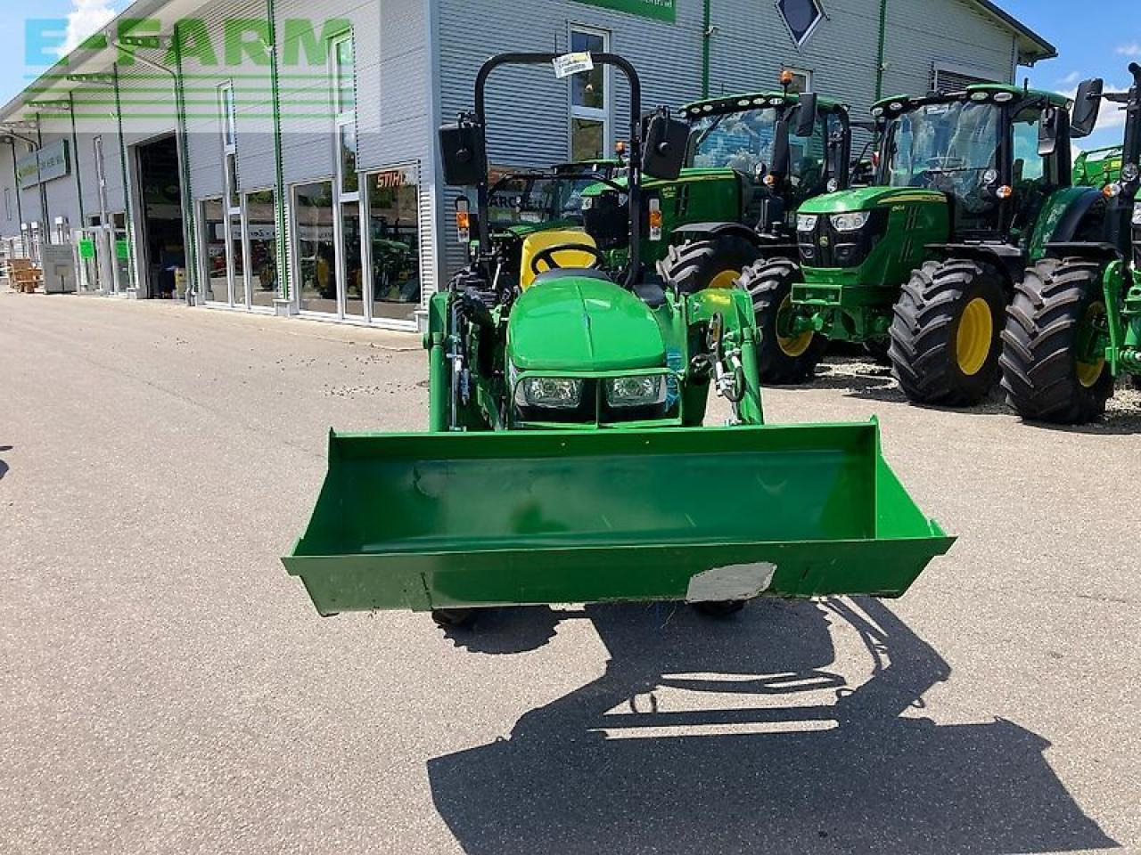 John Deere 3038e - Traktör: fotoğraf 3 John Deere 3038e - Traktör: fotoğraf 3
