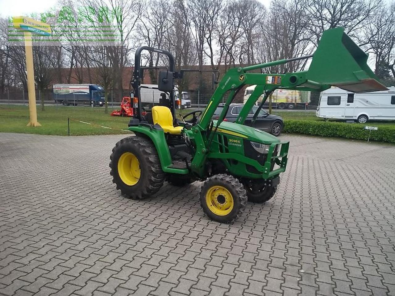 John Deere 3038e traktor - Traktör: fotoğraf 4 John Deere 3038e traktor - Traktör: fotoğraf 4