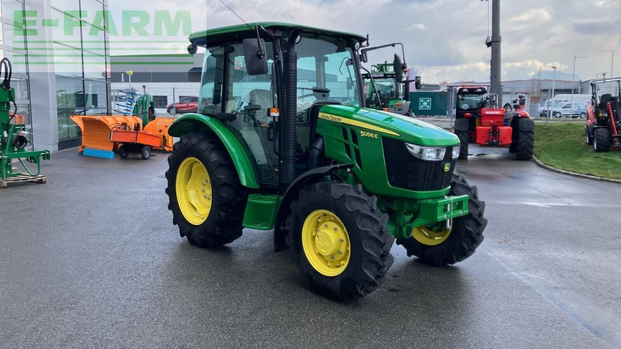 John Deere 5058e - Traktör: fotoğraf 2 John Deere 5058e - Traktör: fotoğraf 2