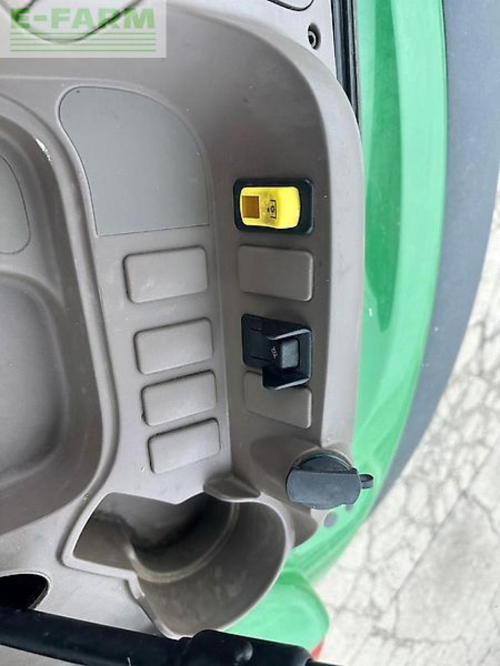 Traktör John Deere 5090m: fotoğraf 40