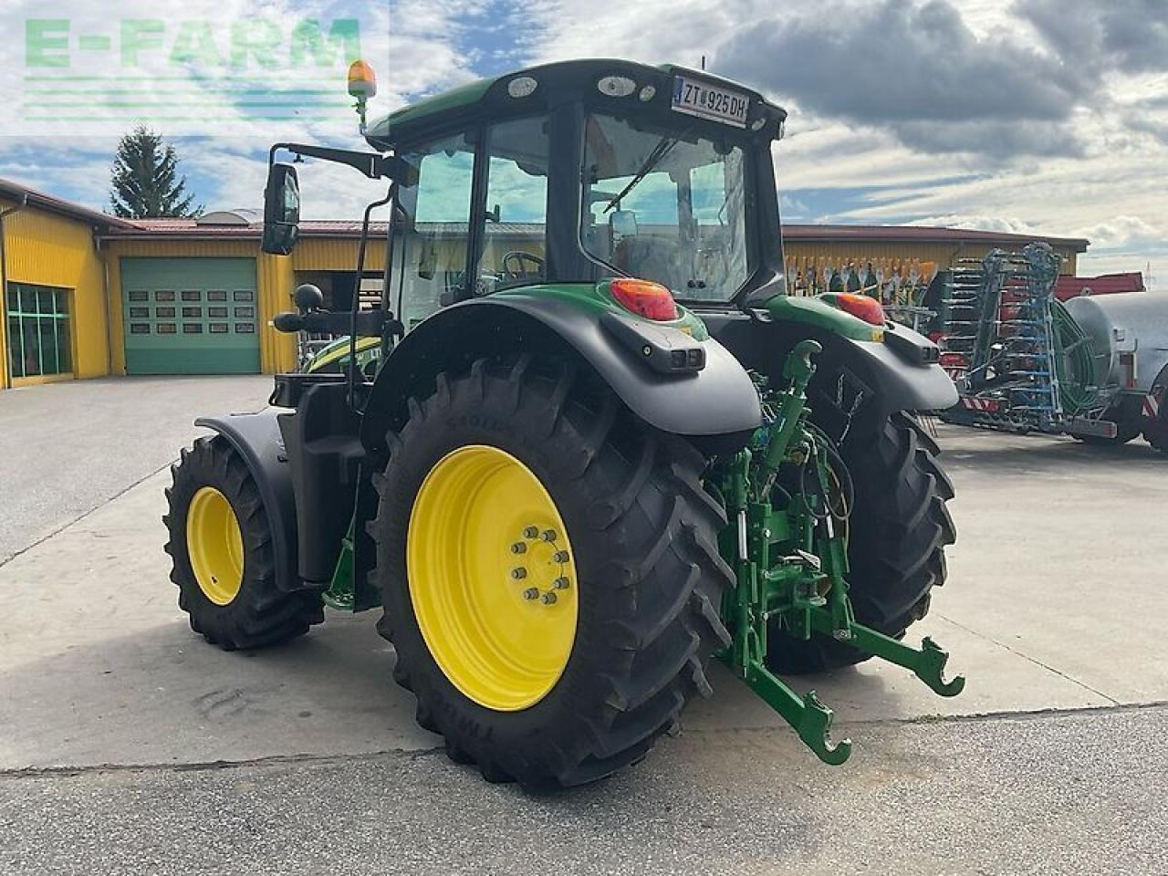 John Deere 6120m - Traktör: fotoğraf 4 John Deere 6120m - Traktör: fotoğraf 4