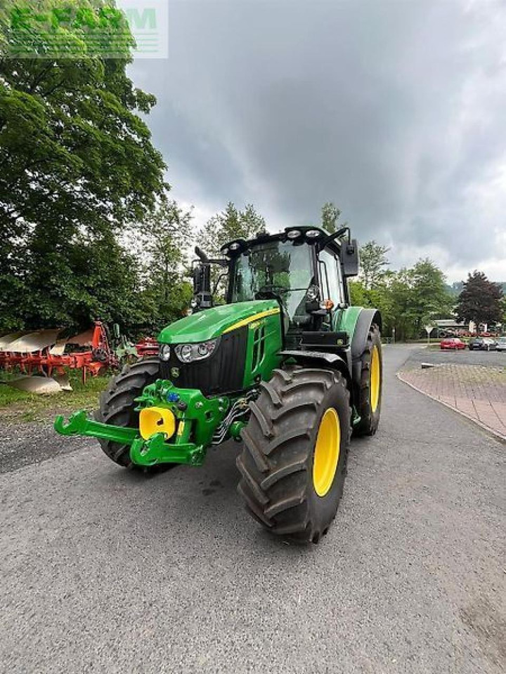 John Deere 6120m - Traktör: fotoğraf 1 John Deere 6120m - Traktör: fotoğraf 1