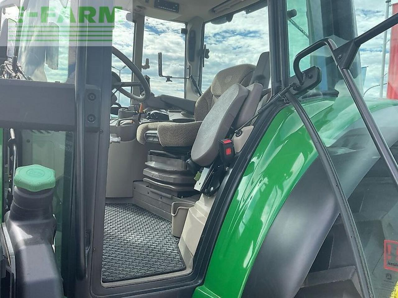 John Deere 6120m - Traktör: fotoğraf 5 John Deere 6120m - Traktör: fotoğraf 5