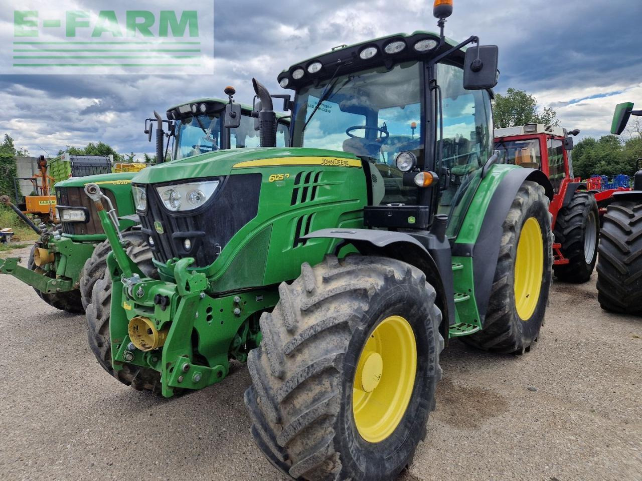 John Deere 6125R - Traktör: fotoğraf 1 John Deere 6125R - Traktör: fotoğraf 1