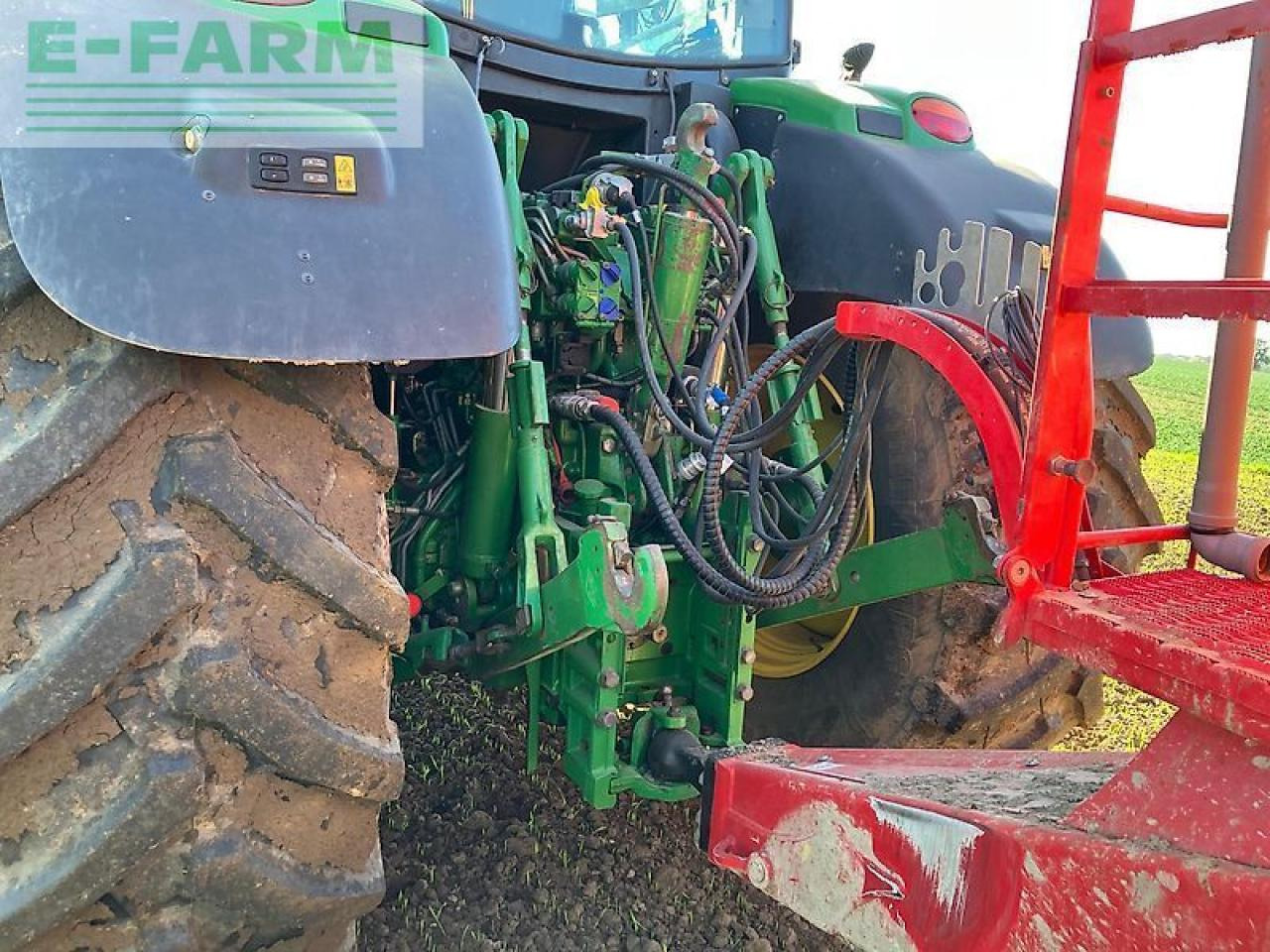 John Deere 6210r *direct drive* - Traktör: fotoğraf 2 John Deere 6210r *direct drive* - Traktör: fotoğraf 2