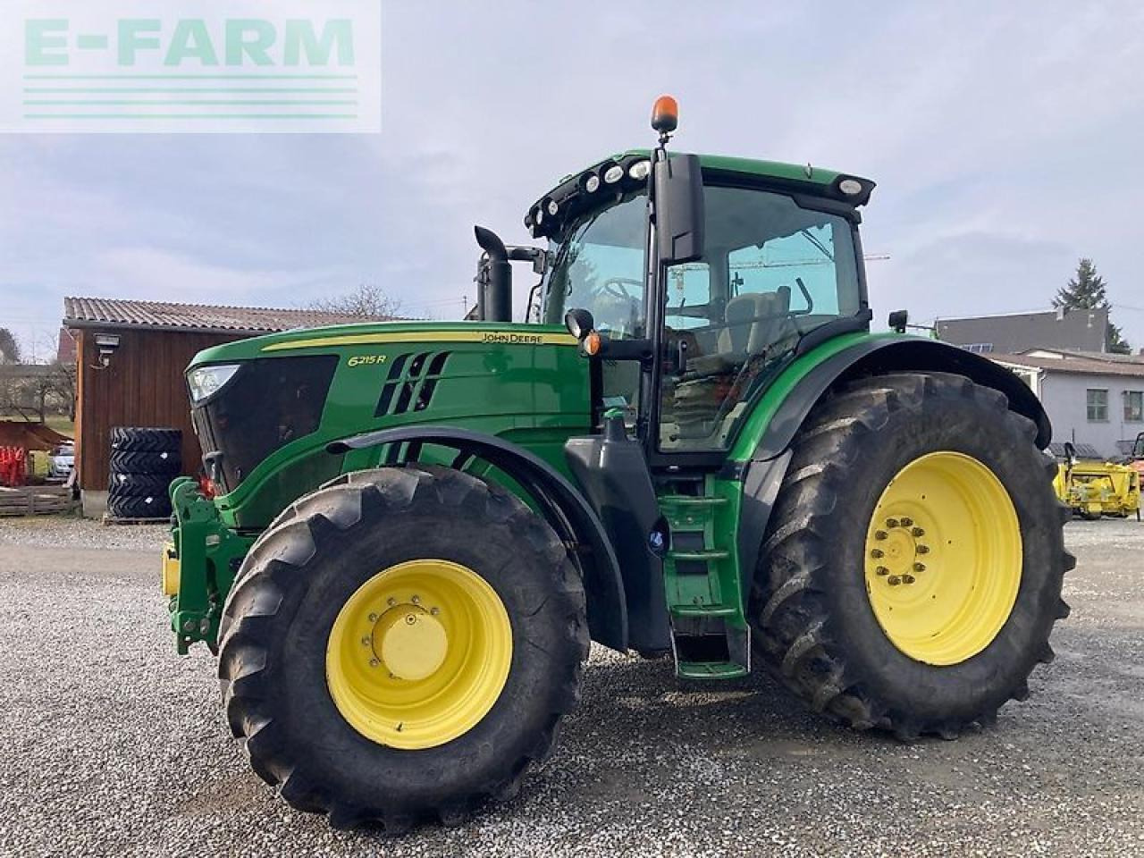 John Deere 6215r - Traktör: fotoğraf 1 John Deere 6215r - Traktör: fotoğraf 1