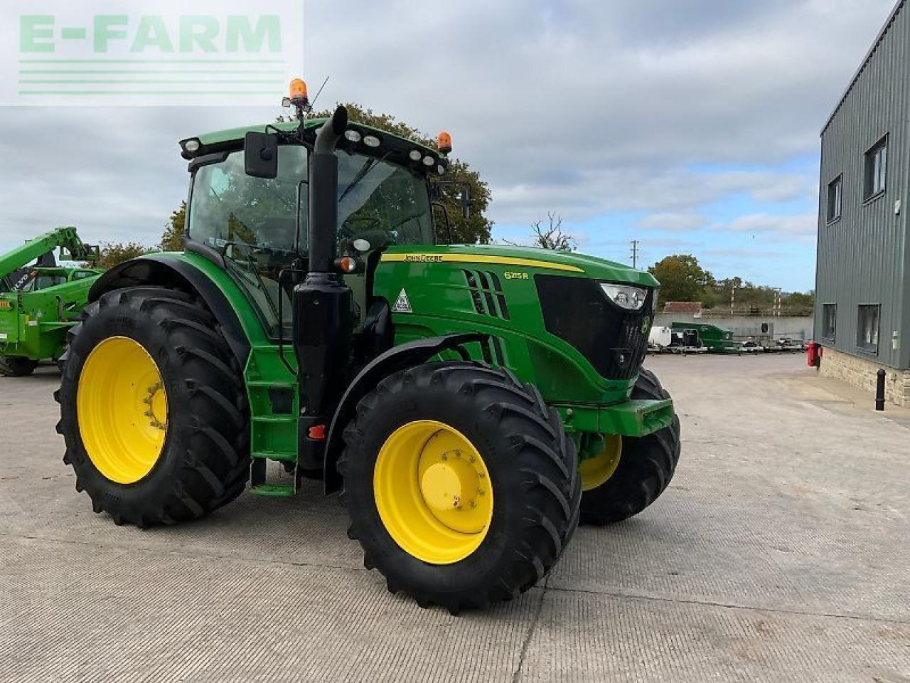 John Deere 6215r tractor (st24428) - Traktör: fotoğraf 3 John Deere 6215r tractor (st24428) - Traktör: fotoğraf 3