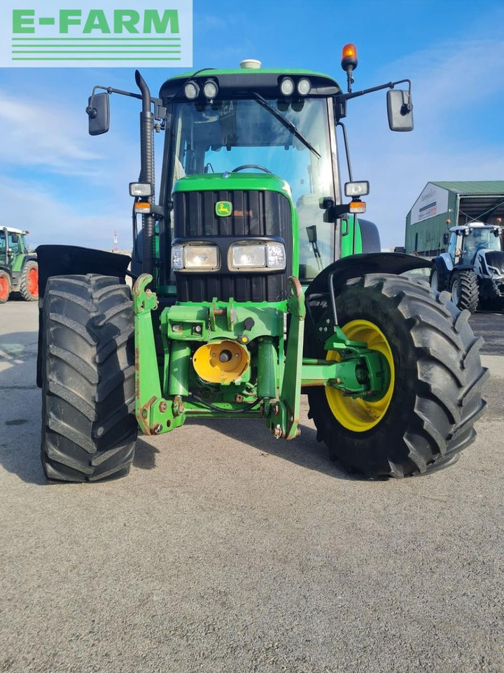 John Deere 6220 premium Premium - Traktör: fotoğraf 2 John Deere 6220 premium Premium - Traktör: fotoğraf 2
